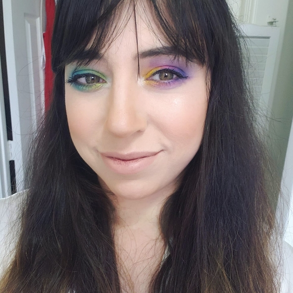 Meet your Posher, Felicia - Picture 1 of 1